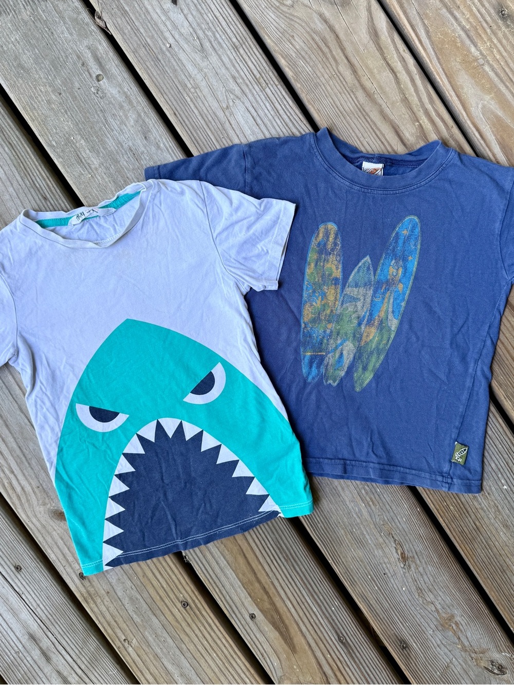 H&M Charlie Rocket Boys 4T Graphic Tee Bundle Shark Surfboard Pack